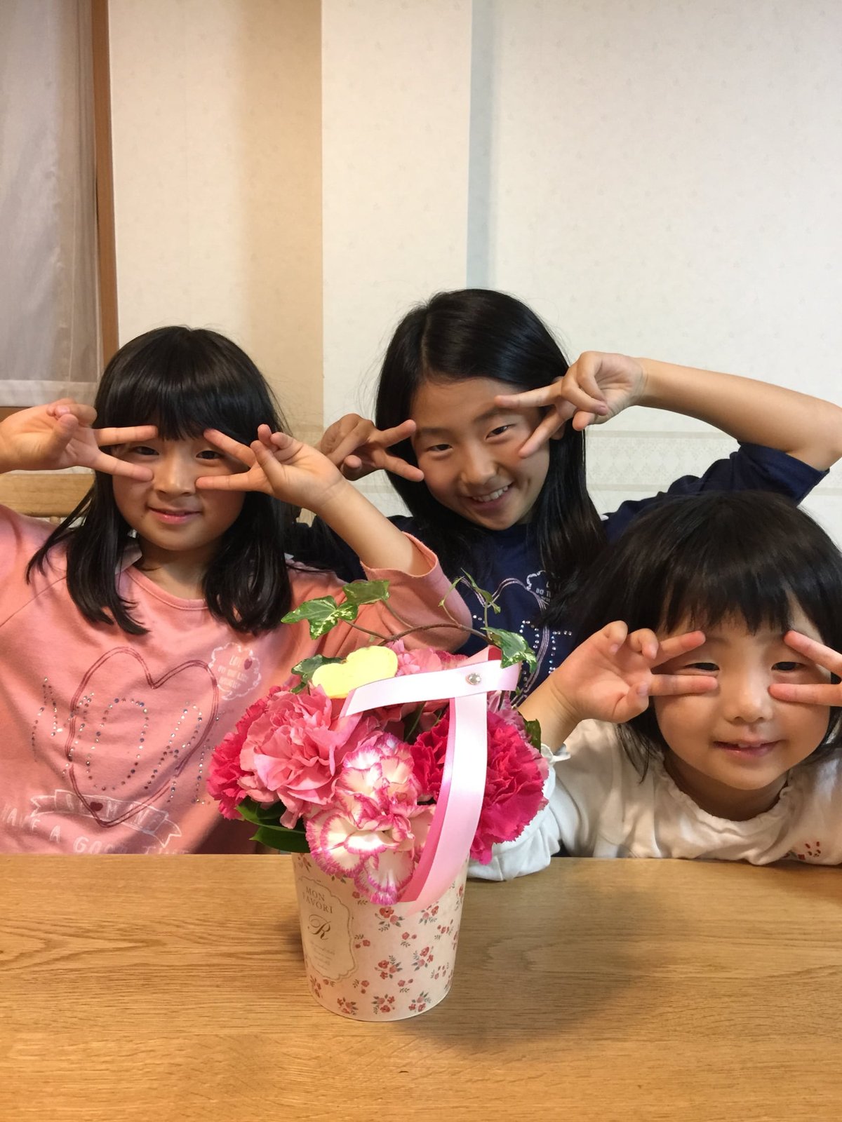 娘3人
